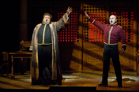 Johan Botha (Otello), Marco Vratogna (Iago), Otello, Guiseppe Verdi. San Francisco Opera, 2009-10. Photographer: Terrence McCarthy/San Francisco Opera.