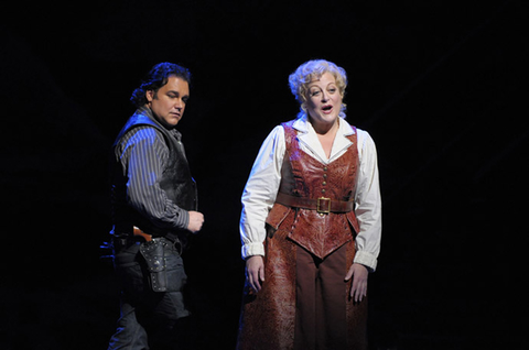 Salvatore Licitra (Dick Johnson), Deborah Voigt (Minnie), La Fanciulla del West, Giacomo Puccini. San Francisco Opera, 2009-10. Photographer: Kevin Berne/San Francisco Opera.