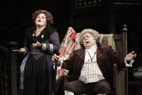 Catherine Cook (Marcellina), John Del Carlo (Dr. Bartolo), Le Nozze di Figaro, Wolfgang Amadeus Mozart. San Francisco Opera, 2010-11. Photographer: Cory Weaver/San Francisco Opera.