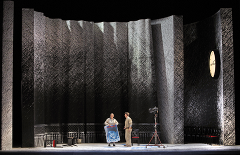 Maya Lahyani (A Cleaning Woman), Austin Kness (A Stagehand), Věc Makropulos, Leoš Janáček. San Francisco Opera, 2010-11. Photographer: Cory Weaver/San Francisco Opera.