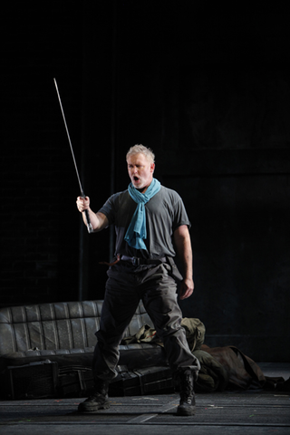 Jay Hunter Morris (Siegfried), Siegfried, Richard Wagner. San Francisco Opera, 2010-11. Photographer: Cory Weaver/San Francisco Opera.