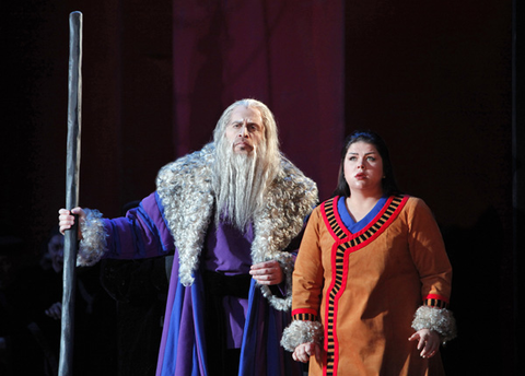 Raymond Aceto (Timur), Leah Crocetto (Liù), Turandot, Giacomo Puccini. San Francisco Opera, 2011-12. Photographer: Cory Weaver/San Francisco Opera.