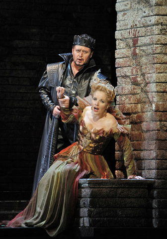 Vitalij Kowaljow (Duke Alfonso), Renée Fleming (Lucrezia Borgia), Lucrezia Borgia, Gaetano Donizetti. San Francisco Opera, 2011-12. Photographer: Cory Weaver/San Francisco Opera.