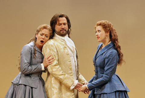 Heidi Stober (Atalanta), David Daniel (Arsamenes), Lisette Oropesa (Romilda), Xerxes, George Frideric Handel. San Francisco Opera, 2011-12. Photographer: Cory Weaver/San Francisco Opera.