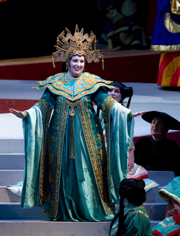 Susan Foster (Turandot), Turandot (II), Giacomo Puccini. San Francisco Opera, 2011-12. Photographer: D. Ross Cameron/San Francisco Opera.