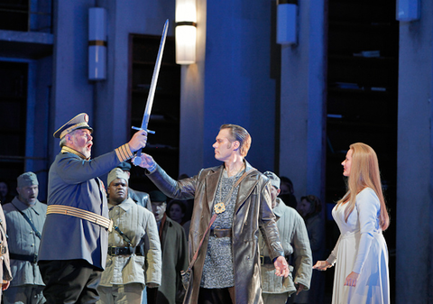 Kristinn Sigmundsson (King Heinrich der Vogler), Brandon Jovanovich (Lohengrin), Camilla Nylund (Elsa von Brabant), Chorus, Lohengrin, Richard Wagner. San Francisco Opera, 2012-13. Photographer: Cory Weaver/San Francisco Opera.