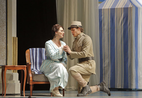 Ellie Dehn (Fiordiligi), Philippe Sly (Guglielmo), Così fan tutte, Wolfgang Amadeus Mozart. San Francisco Opera, 2012-13. Photographer: Cory Weaver/San Francisco Opera.