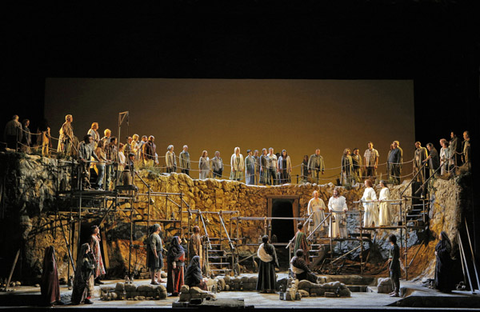 William Burden (Peter), Nathan Gunn (Yeshua), Sasha Cooke (Mary Magdalene), Maria Kanyova (Miriam), Chorus, The Gospel of Mary Magdalene, Mark Adamo. San Francisco Opera, 2012-13. Photographer: Cory Weaver/San Francisco Opera.