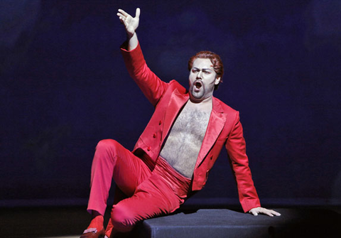 Ildar Abdrazakov (Mefistofele), Mefistofele, Arrigo Boito. San Francisco Opera, 2013-14. Photographer: Cory Weaver/San Francisco Opera.