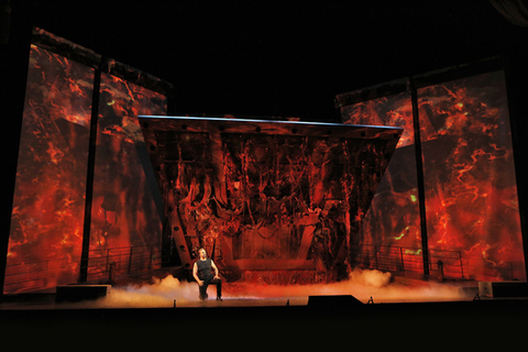 Greer Grimsley (The Dutchman), Der Fliegende Holländer, Richard Wagner. San Francisco Opera, 2013-14. Photographer: Cory Weaver/San Francisco Opera.