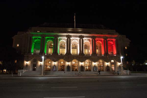 War Memorial Opera House featuring the colors of the Italian flag, Requiem, Giuseppe Verdi. San Francisco Opera, 2013-14. Photographer: Drew Altizer/San Francisco Opera.