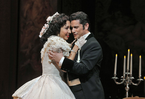 Nicole Cabell (Violetta Valéry), Saimir Pirgu (Alfredo Germont), La Traviata, Giuseppe Verdi. San Francisco Opera, 2013-14. Photographer: Cory Weaver/San Francisco Opera.