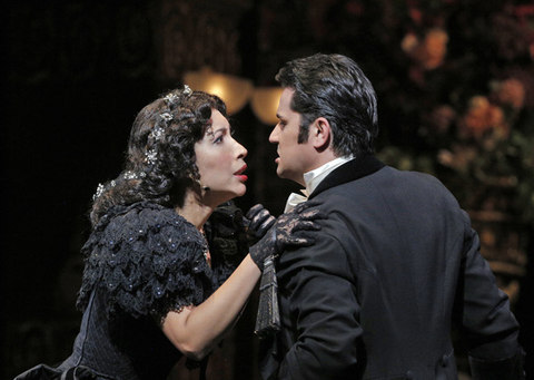 Nicole Cabell (Violetta Valéry), Saimir Pirgu (Alfredo Germont), La Traviata, Giuseppe Verdi. San Francisco Opera, 2013-14. Photographer: Cory Weaver/San Francisco Opera.