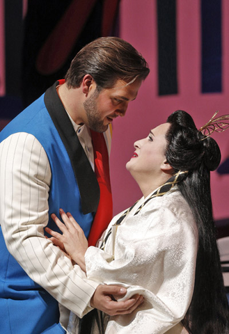 Brian Jagde (Pinkerton), Patricia Racette (Cio-Cio-San), Madama Butterfly, Giacomo Puccini. San Francisco Opera, 2013-14. Photographer: Cory Weaver/San Francisco Opera.