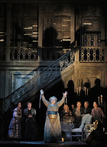 Dolora Zajick (Madame Arvidson), Chorus, Un Ballo in Maschera, Giuseppe Verdi. San Francisco Opera, 2014-15. Photographer: Cory Weaver/San Francisco Opera.