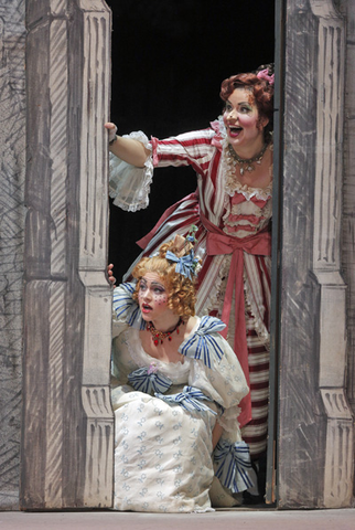 Maria Valdes (Clorinda), Zanda Švede (Tisbe), La Cenerentola, Gioachino Rossini. San Francisco Opera, 2014-15. Photographer: Cory Weaver/San Francisco Opera.