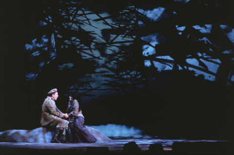 Alan Held (Wozzeck), Hildegard Behrens (Marie), Wozzeck, Alban Berg. San Francisco Opera, 1999-2000. Photographer: Ken Friedman/San Francisco Opera.