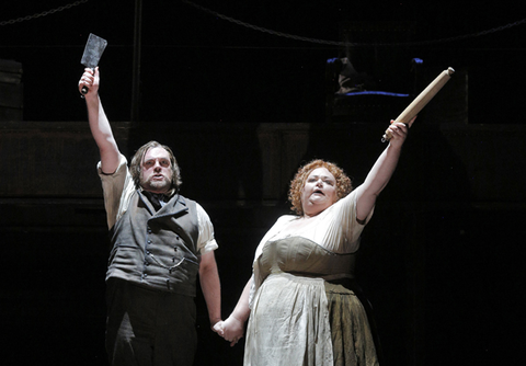 Brian Mulligan (Sweeney Todd), Stephanie Blythe (Mrs. Lovett), Chorus, Sweeney Todd, Stephen Sondheim. San Francisco Opera, 2015-16. Photographer: Cory Weaver/San Francisco Opera.