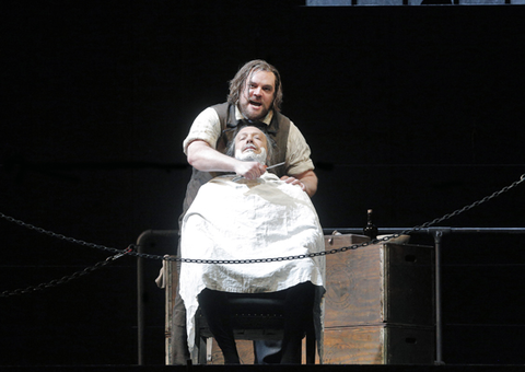 Brian Mulligan (Sweeney Todd), Wayne Tigges (Judge Turpin), Sweeney Todd, Stephen Sondheim. San Francisco Opera, 2015-16. Photographer: Cory Weaver/San Francisco Opera.