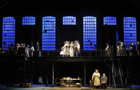 Wayne Tiggs (Judge Turpin), Heidi Stober (Johanna), Stephanie Blythe (Mrs. Lovett), Brian Mulligan (Sweeney Todd), Ensemble, Sweeney Todd, Stephen Sondheim. San Francisco Opera, 2015-16. Photographer: Cory Weaver/San Francisco Opera.