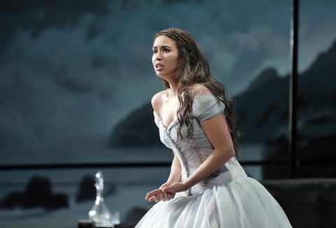 Nadine Sierra (Lucia), Lucia di Lammermoor, Gaetano Donizetti. San Francisco Opera, 2015-16. Photographer: Cory Weaver/San Francisco Opera.