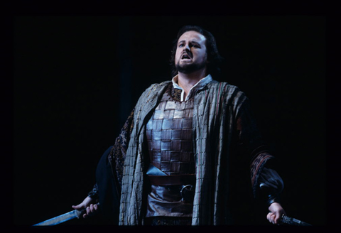 Gwyn Hughes Jones (Ismaele), Nabucco, Giuseppe Verdi. San Francisco Opera, 1999-2000. Photographer: Ken Friedman/San Francisco Opera.