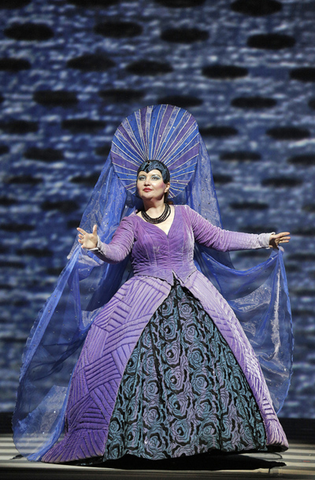 Albina Shagimuratova (Queen of the Night), Die Zauberflöte, Wolfgang Amadeus Mozart. San Francisco Opera, 2015-16. Photographer: Cory Weaver/San Francisco Opera.