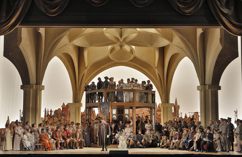 James Rutherford (Hans Sachs), Rachel Willis-Sorense (Eva), Ensemble, Die Meistersinger von Nürnberg, Richard Wagner. San Francisco Opera 2015-16. Photographer: Cory Weaver/San Francisco Opera.