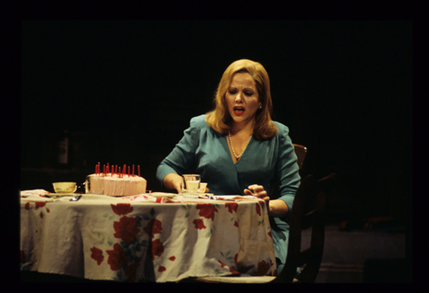 Renée Fleming (Blanche DuBois), A Streetcar Named Desire, André Previn. San Francisco Opera, 1998-99. Photographer: Marty Sohl/San Francisco Opera.