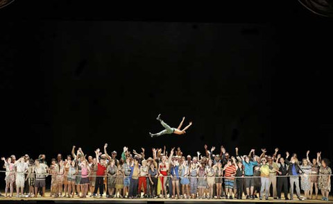 Chorus, Carmen, Georges Bizet. San Francisco Opera, 2015-16. Photographer: Cory Weaver/San Francisco Opera.