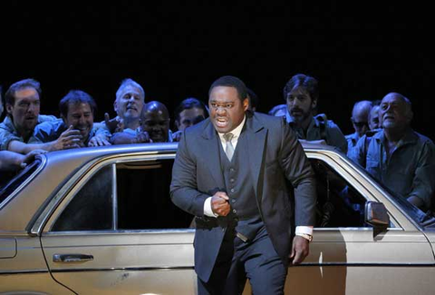 Michael Sumuel (Escamillo), Chorus, Carmen, Georges Bizet. San Francisco Opera, 2015-16. Photographer: Cory Weaver/San Francisco Opera.