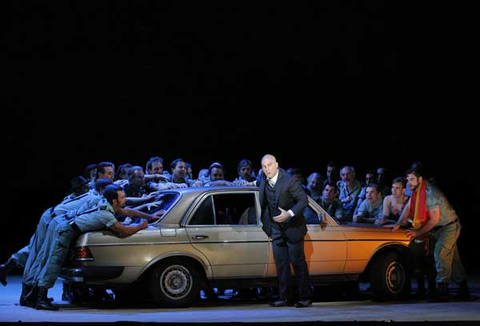 Zachary Nelson (Escamillo), Chorus, Carmen, Georges Bizet. San Francisco Opera, 2015-16. Photographer: Cory Weaver/San Francisco Opera.