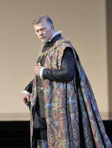 René Pape (King Philip II), Don Carlo, Giuseppe Verdi. San Francisco Opera, 2015-16. Photographer: Cory Weaver/San Francisco Opera.