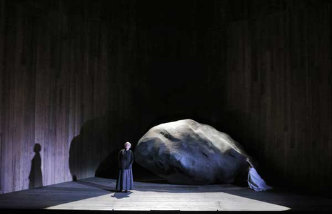 Karita Mattila (Kostelnička Buryjovka), Malin Byström (Jenůfa), Jenůfa, Leoš Janáček. San Francisco Opera, 2015-16. Photographer: Cory Weaver/San Francisco Opera.