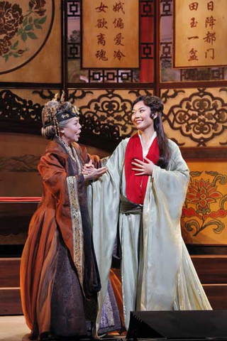 Qiulin Zhang (Granny Jia), Pureum Jo (Dai Yu), Dream of the Red Chamber, Bright Sheng. San Francisco Opera, 2016-17. Photographer: Cory Weaver/San Franicsco Opera.