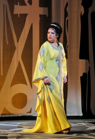 Ekaterina Semenchuk (Amneris), Aida, Giuseppe Verdi. San Francisco Opera, 2016-17. Photographer: Cory Weaver/San Francisco Opera.