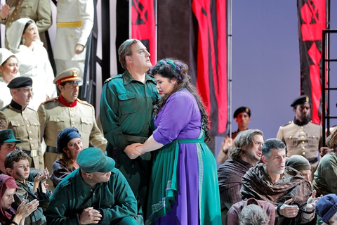 George Gagnidze (Amonasro), Leah Crocetto (Aida), Chorus, Aida, Giuseppe Verdi. San Francisco Opera, 2016-17. Photographer: Cory Weaver/San Francisco Opera.