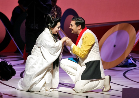 Lianna Haroutounian (Cio-Cio-San), Vincenzo Costanzo (B.F. Pinkerton), Anthony Clark Evans (Sharpless), Madama Butterfly, Giacomo Puccini. San Francisco Opera, 2016-17. Photographer: Cory Weaver/San Francisco Opera.