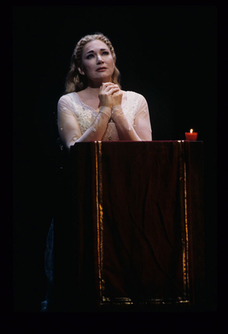 Carol Vaness (Desdemona), Viva! Domingo, various. San Francisco Opera, 1999-2000. Photographer: Ken Friedman/San Francisco Opera.