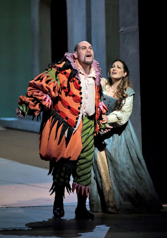 Quinn Kelsey (Rigoletto), Nino Machaidze (Gilda), Rigoletto, Giuseppe Verdi. San Francisco Opera, 2016-17. Photographer: Cory Weaver/San Francisco Opera.