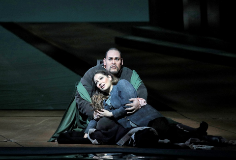 Quinn Kelsey (Rigoletto), Nino Machaidze (Gilda), Rigoletto, Giuseppe Verdi. San Francisco Opera, 2016-17. Photographer: Cory Weaver/San Francisco Opera.