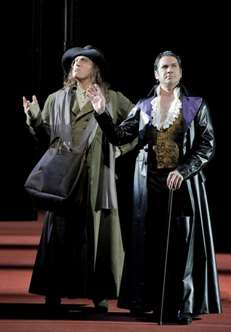 Erwin Schrott (Leporello), Ildebrando D'Arcangelo (Don Giovanni), Don Giovanni, Wolfgang Amadeus Mozart. San Francisco Opera, 2016-17. Photographer: Cory Weaver/San Francisco Opera.