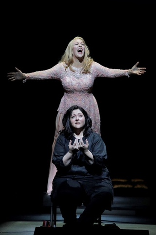 Adrianne Pieczonka (Chrysothemis), Christine Goerke (Elektra), Elektra, Richard Strauss. San Francisco Opera, 2017-18. Photographer: Cory Weaver/San Francisco Opera.