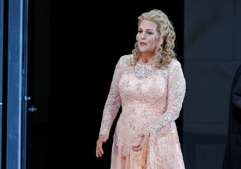 Adrianne Pieczonka (Chrysothemis), Elektra, Richard Strauss. San Francisco Opera, 2017-18. Photographer: Cory Weaver/San Francisco Opera.