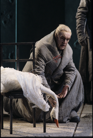 Kurt Moll (Gurnemanz), Parsifal, Richard Wagner. San Francisco Opera, 1999-2000. Photographer: Ken Friedman/San Francisco Opera.