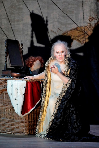 Sondra Radvanovsky as Elisabetta in Donizetti's "Roberto Devereux." Photo: Cory Weaver/San Francisco Opera