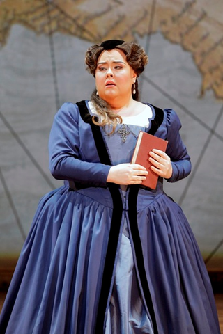 Jamie Barton as Sara in Donizetti's "Roberto Devereux." Photo: Cory Weaver/San Francisco Opera