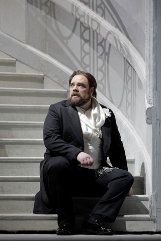 Brian Mulligan (Mandryka), Arabella, Richard Strauss. San Francisco Opera, 2018-19. Photographer: Cory Weaver/San Francisco Opera.