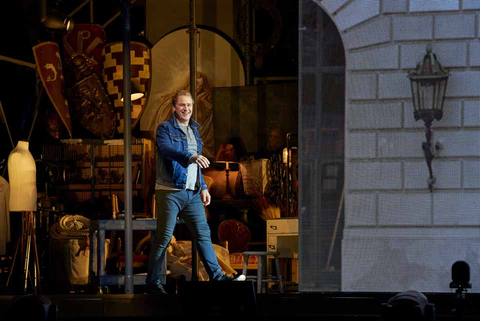 Lucas Meachem as Figaro in "The Barber of Seville."  Photo: Stefan Cohen