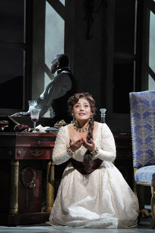 Ailyn Pérez as the title role singing "Vissi d'arte" in Puccini's "Tosca." Photo: Cory Weaver/San Francisco Opera